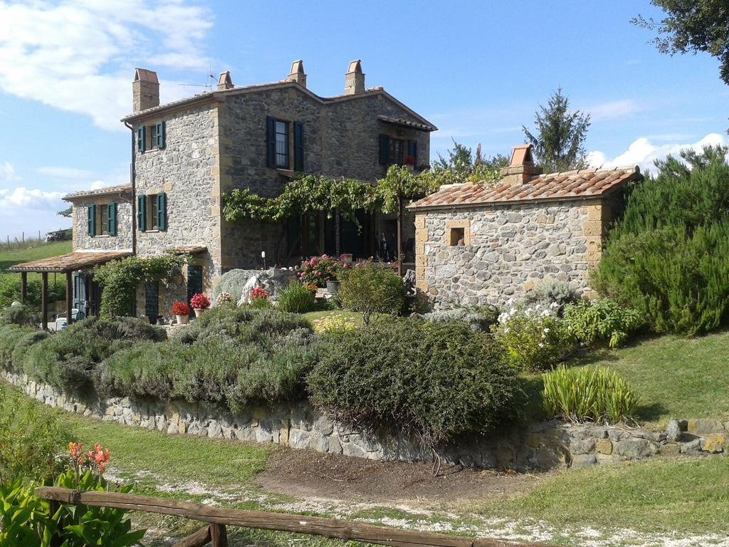 Agriturismo Cantinaccia Di Sopra Pitigliano Luaran gambar
