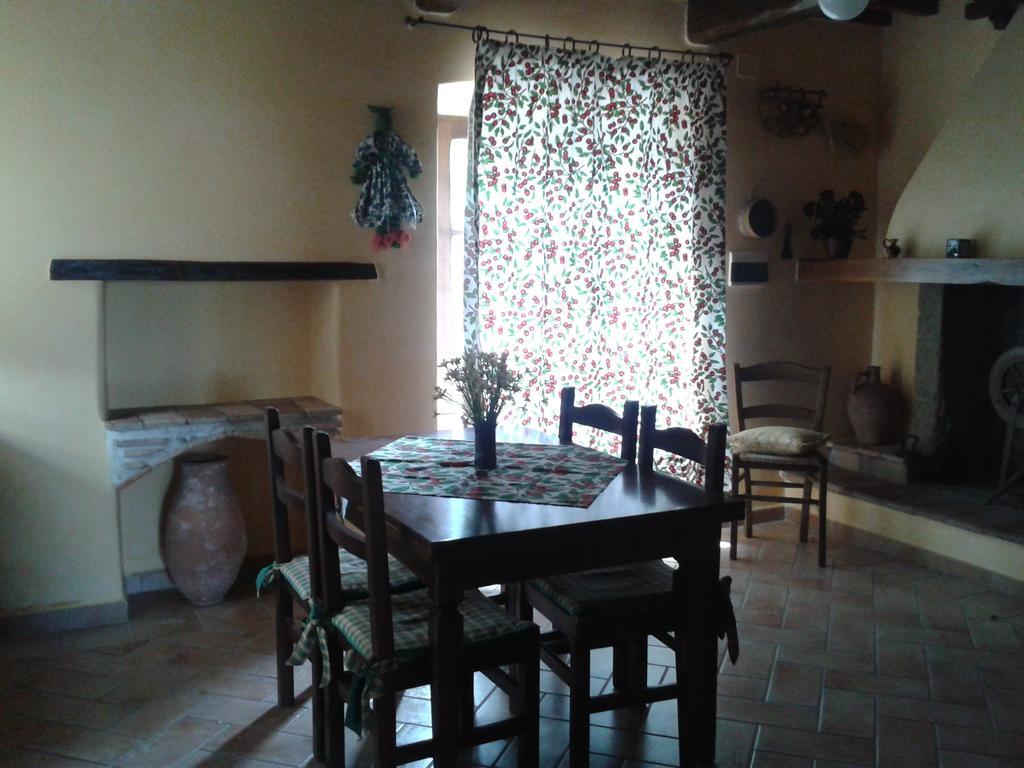 Agriturismo Cantinaccia Di Sopra Pitigliano Bilik gambar